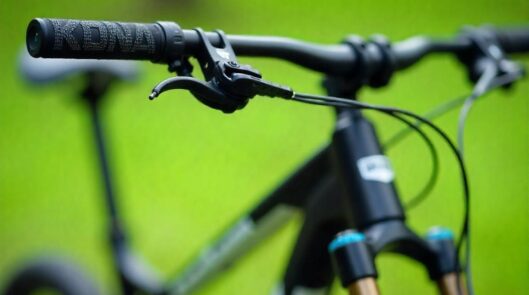 Велосипеды и самокаты